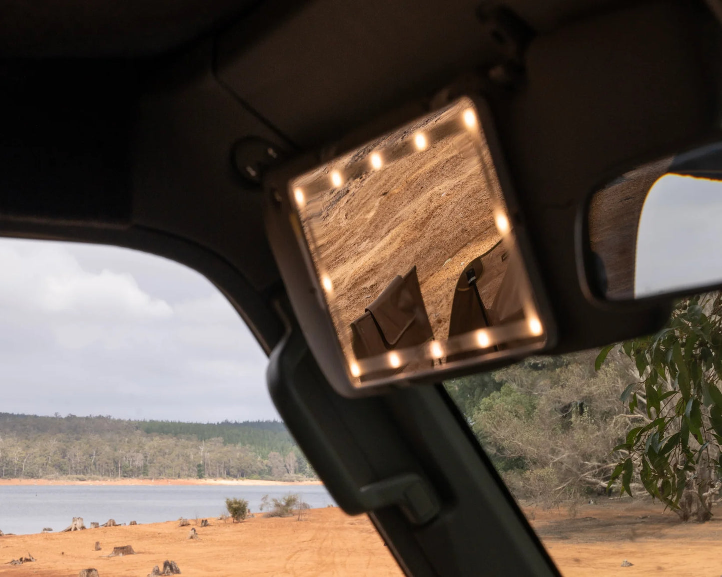 LED ogledalo za šminkanje u autu Kupljeno